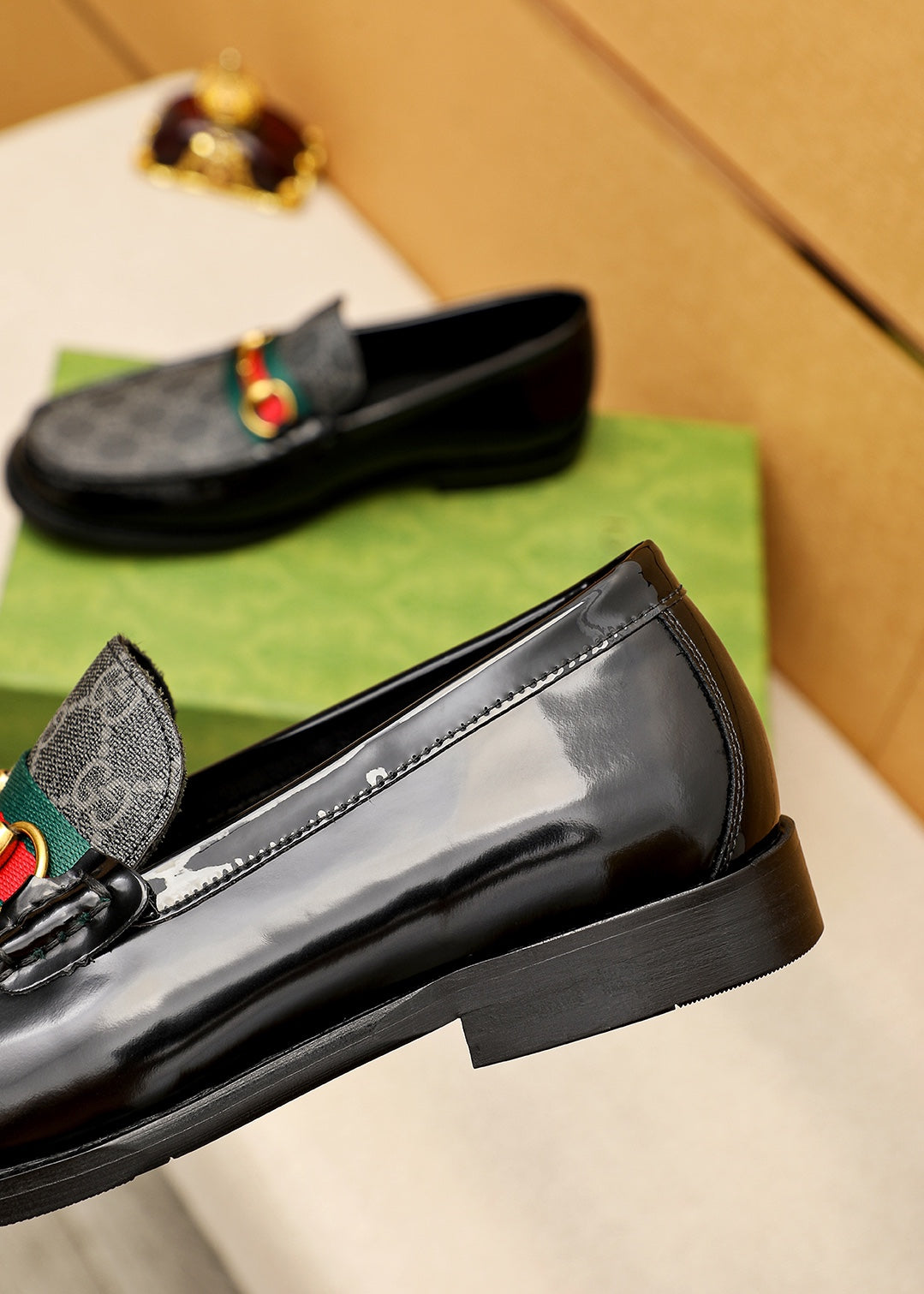 Trademark: GUCCI "Gucci" casual leather shoes. Positive code number: 38-44 (45.46.47 can