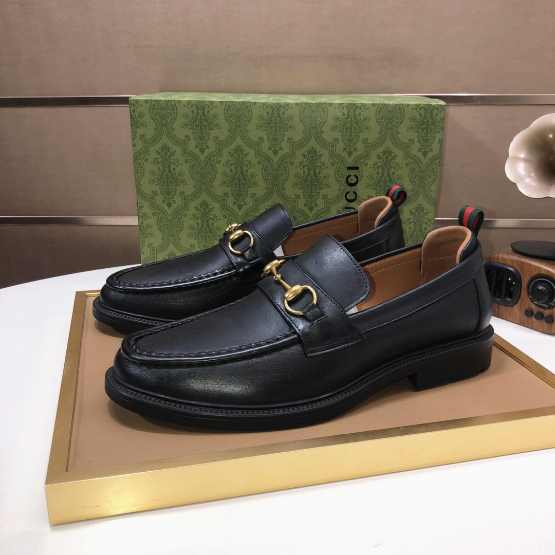 Italian top luxury men's shoes giant (GUCCI) (all cowhide inneri) new report. Original European
