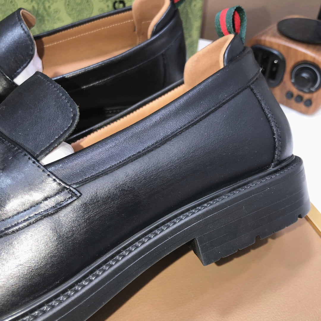 Italian top luxury men's shoes giant (GUCCI) (all cowhide inneri) new report. Original European
