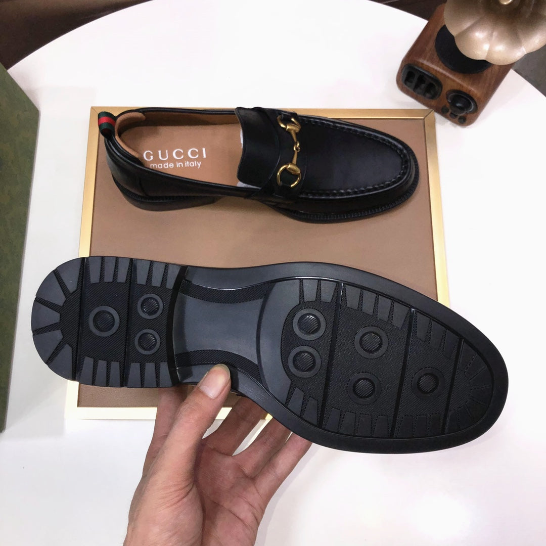 Italian top luxury men's shoes giant (GUCCI) (all cowhide inneri) new report. Original European
