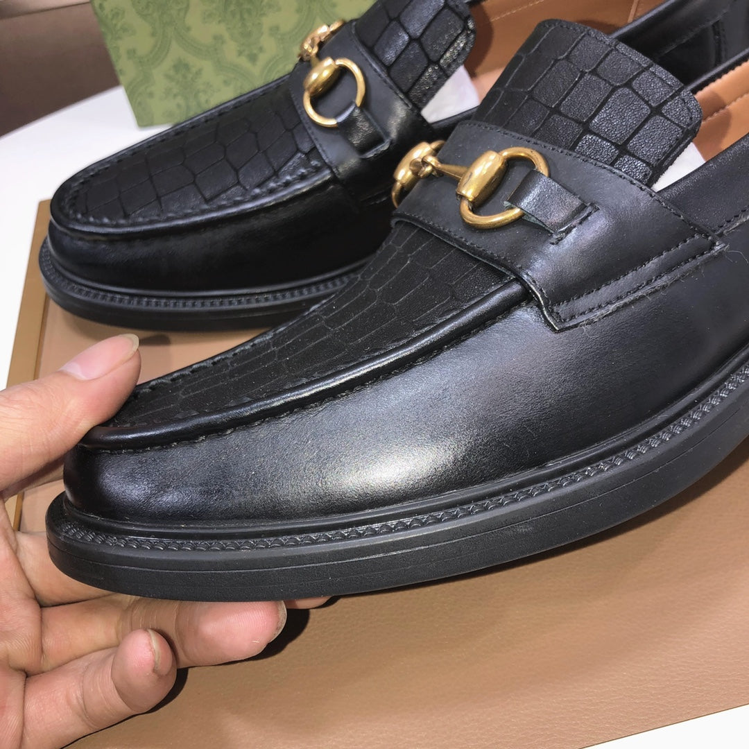 Italian top luxury men's shoes giant (GUCCI) (all cowhide inneri) new report. Original European