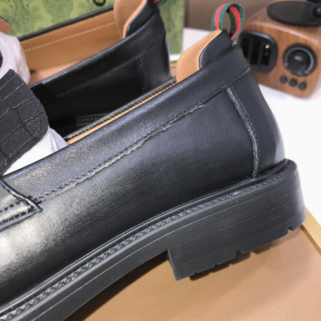 Italian top luxury men's shoes giant (GUCCI) (all cowhide inneri) new report. Original European