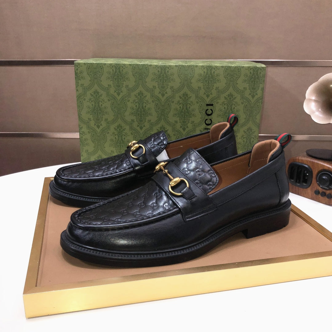 Italian top luxury men's shoes giant (GUCCI) (all cowhide inneri) new report. Original European