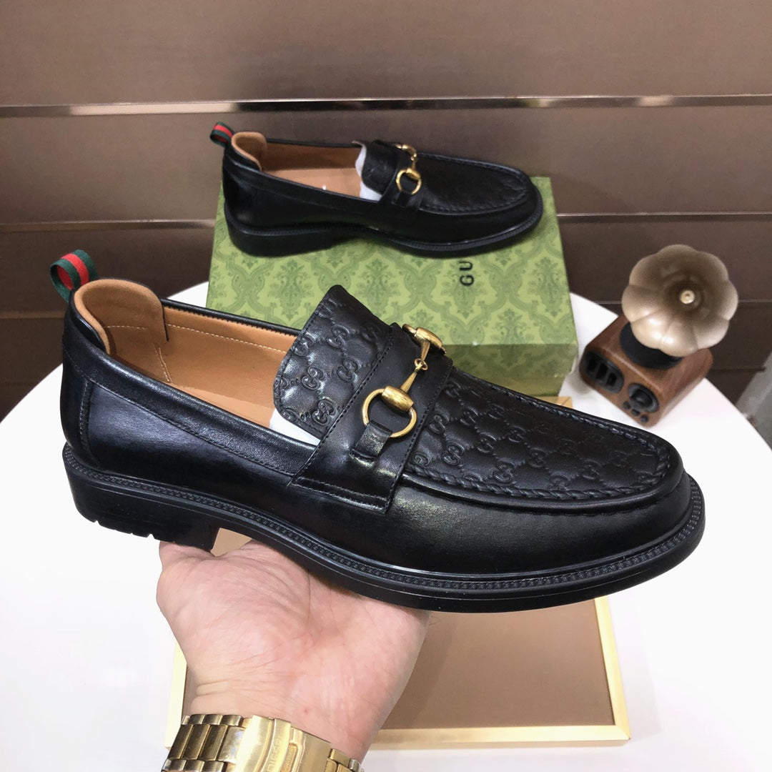 Italian top luxury men's shoes giant (GUCCI) (all cowhide inneri) new report. Original European