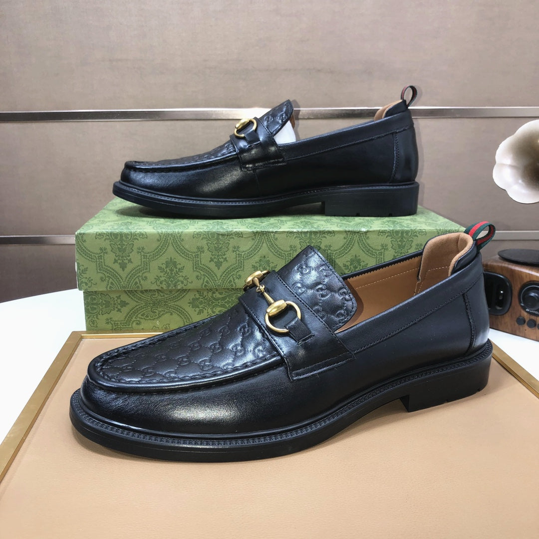 Italian top luxury men's shoes giant (GUCCI) (all cowhide inneri) new report. Original European