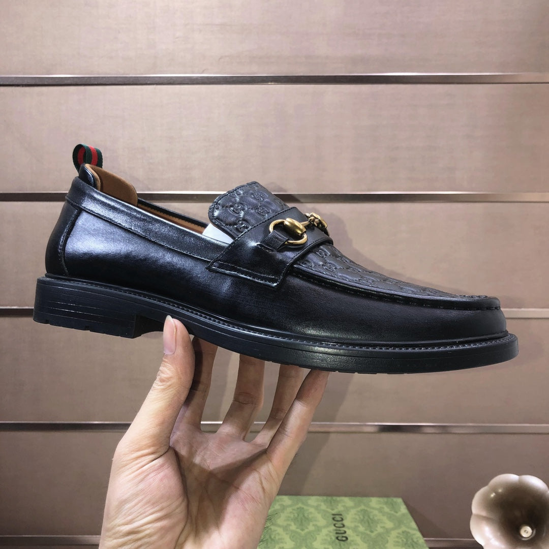 Italian top luxury men's shoes giant (GUCCI) (all cowhide inneri) new report. Original European