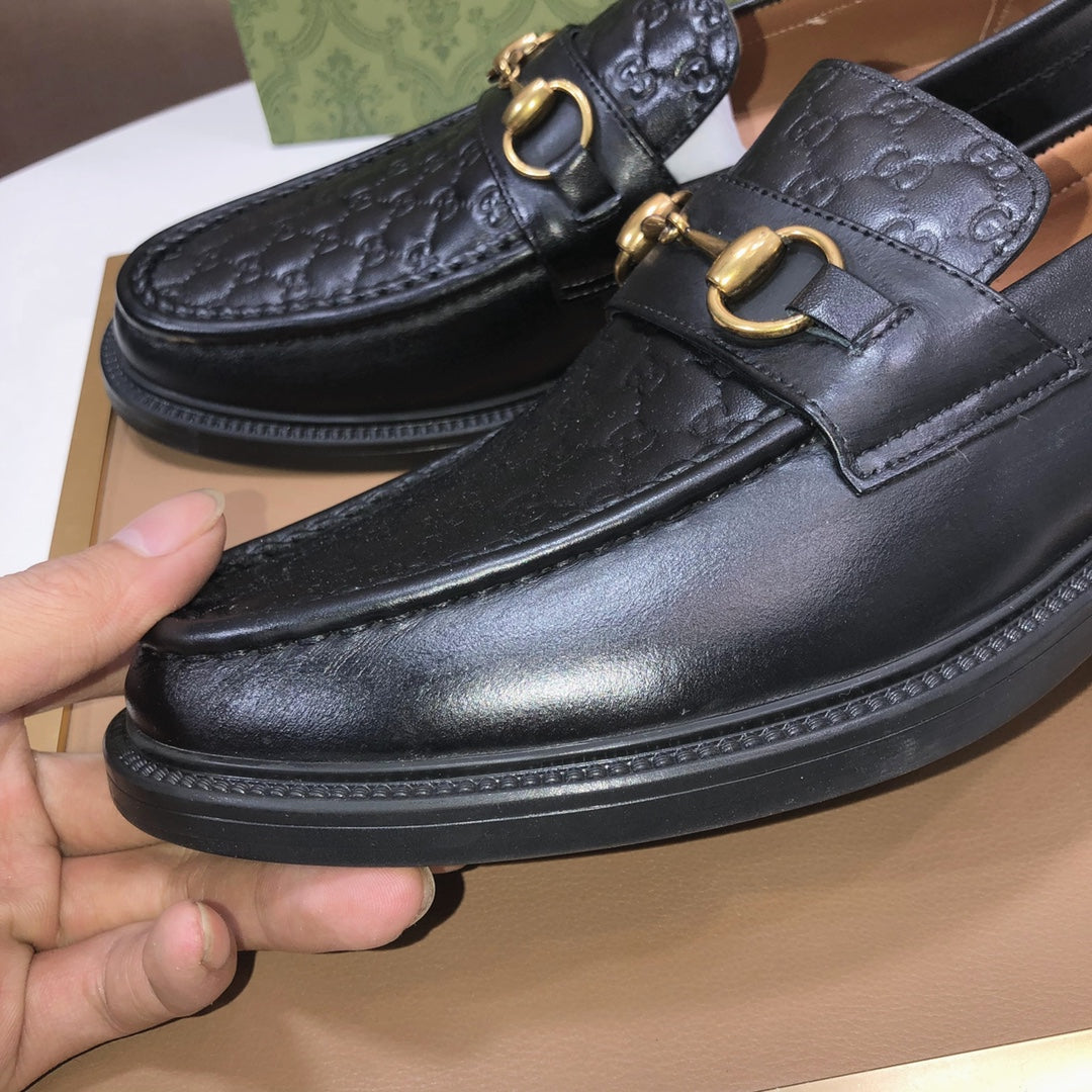 Italian top luxury men's shoes giant (GUCCI) (all cowhide inneri) new report. Original European