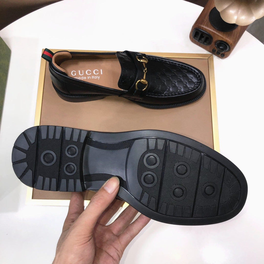 Italian top luxury men's shoes giant (GUCCI) (all cowhide inneri) new report. Original European