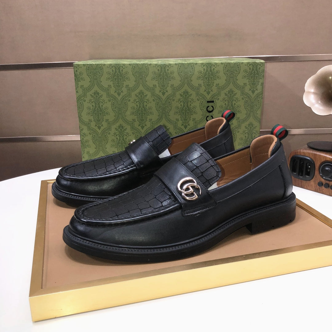 Italian top luxury men's shoes giant (GUCCI) (all cowhide inneri) new report. Original European