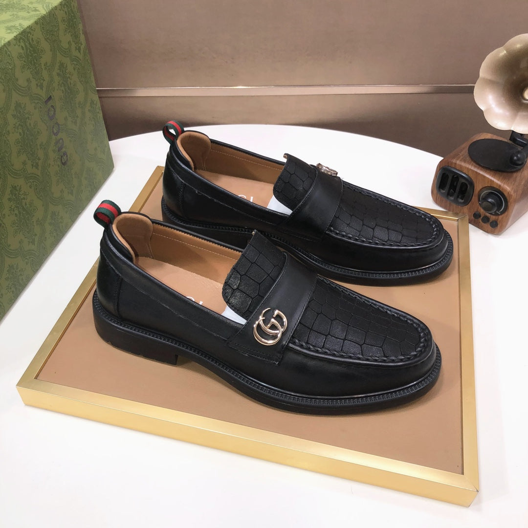 Italian top luxury men's shoes giant (GUCCI) (all cowhide inneri) new report. Original European