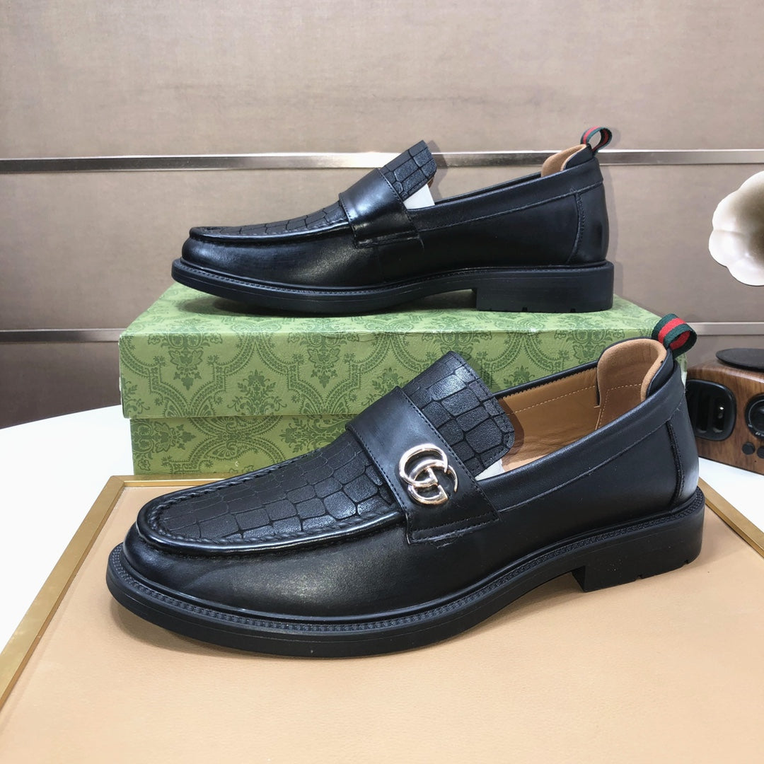 Italian top luxury men's shoes giant (GUCCI) (all cowhide inneri) new report. Original European