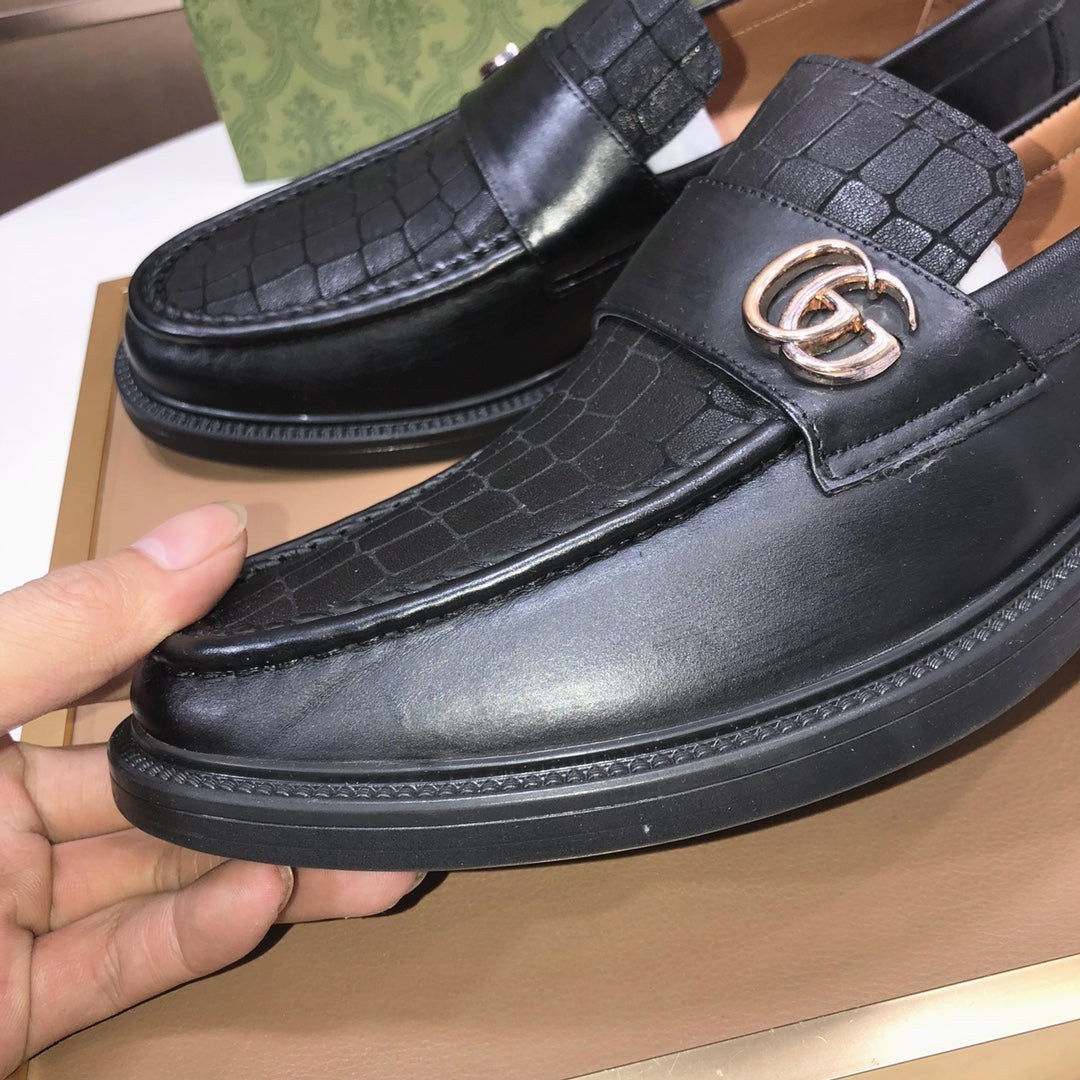 Italian top luxury men's shoes giant (GUCCI) (all cowhide inneri) new report. Original European