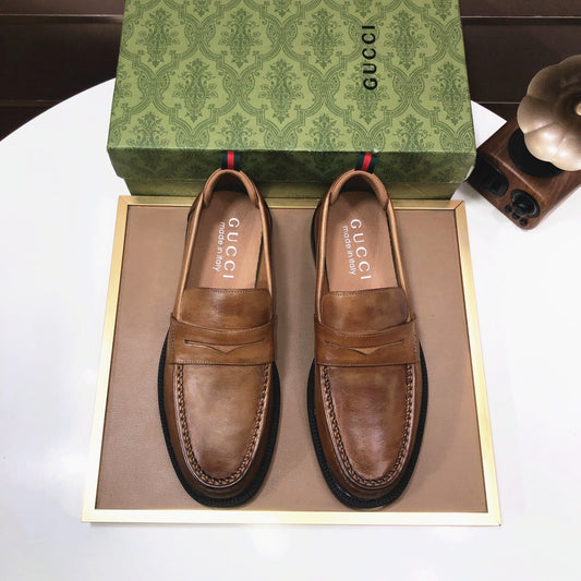 Italian top luxury men's shoes giant (GUCCI) (all cowhide inneri) new report. Original European