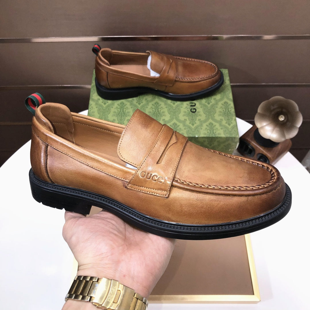 Italian top luxury men's shoes giant (GUCCI) (all cowhide inneri) new report. Original European