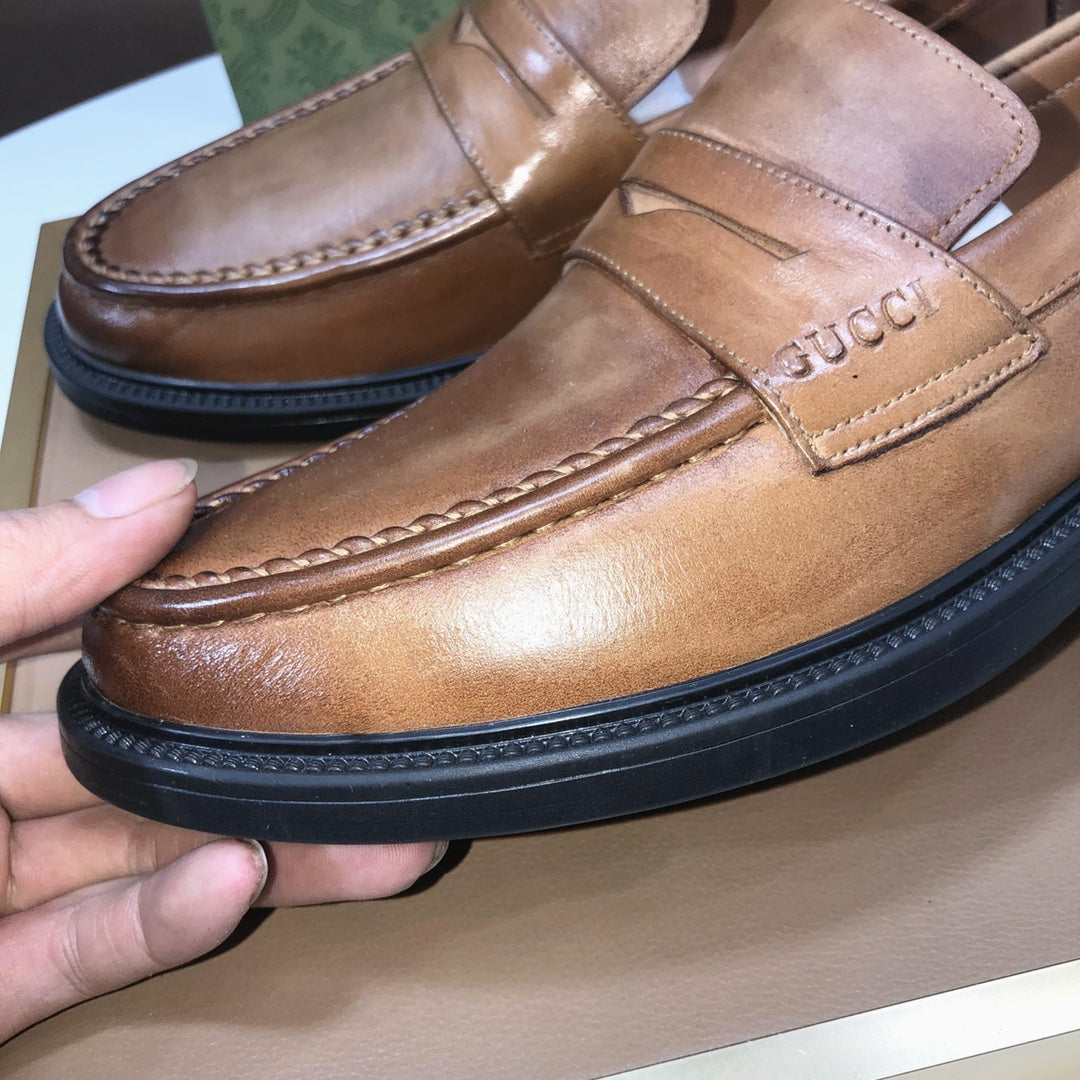 Italian top luxury men's shoes giant (GUCCI) (all cowhide inneri) new report. Original European