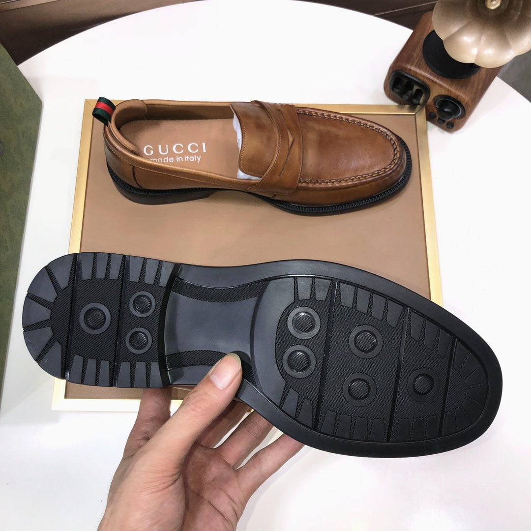 Italian top luxury men's shoes giant (GUCCI) (all cowhide inneri) new report. Original European