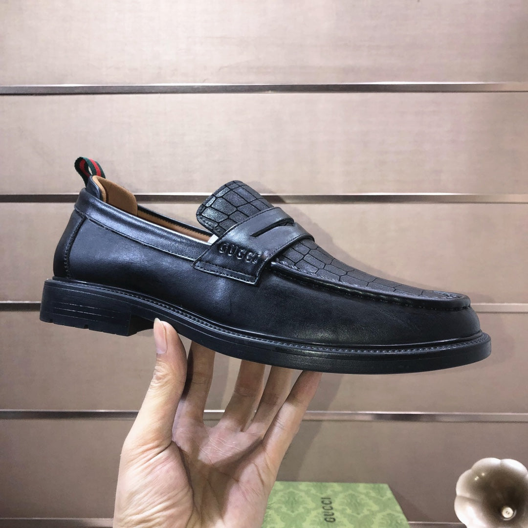 Italian top luxury men's shoes giant (GUCCI) (all cowhide inneri) new report. Original European