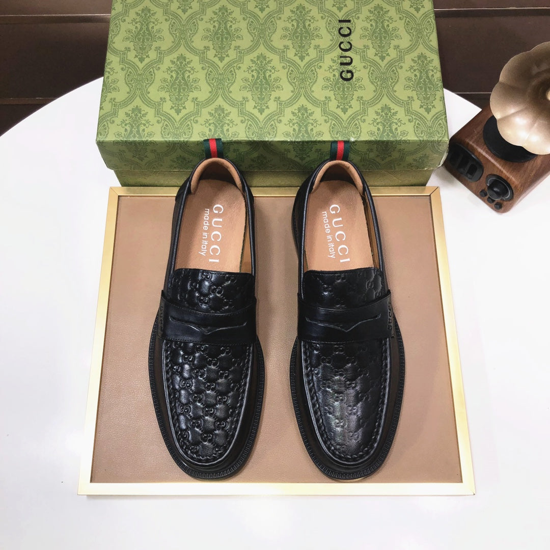 Italian top luxury men's shoes giant (GUCCI) (all cowhide inneri) new report. Original European