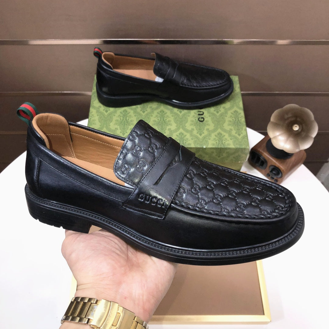 Italian top luxury men's shoes giant (GUCCI) (all cowhide inneri) new report. Original European