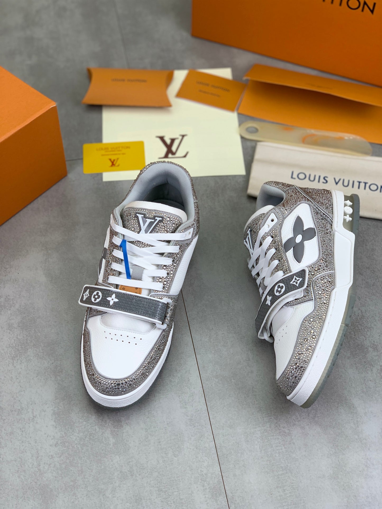 [LOUIS VUITTON] LV Classic Trendy Shoes! Made of imported genuine leather, water-dyed v