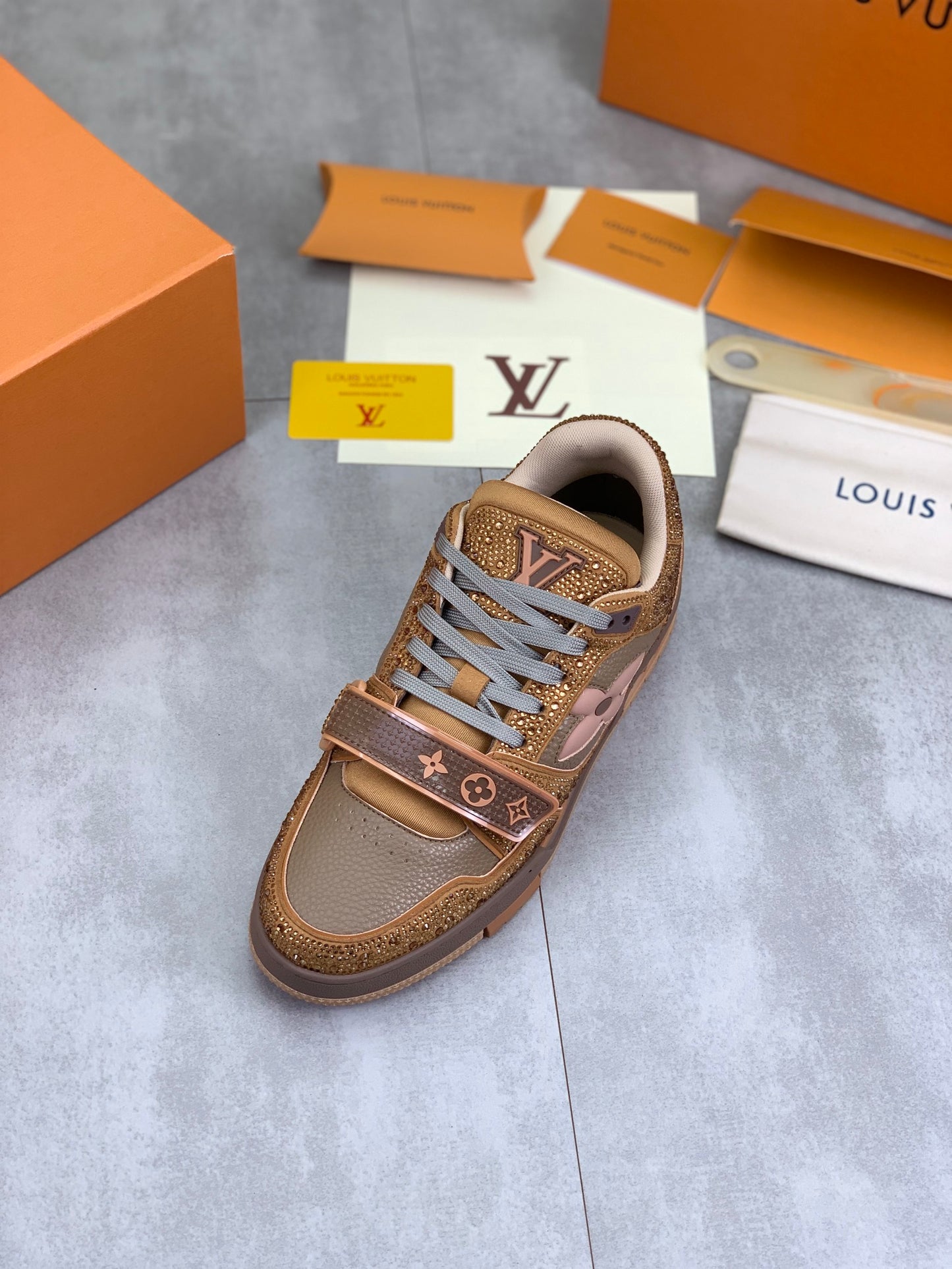 [LOUIS VUITTON] LV Classic Trendy Shoes! Made of imported genuine leather, water-dyed