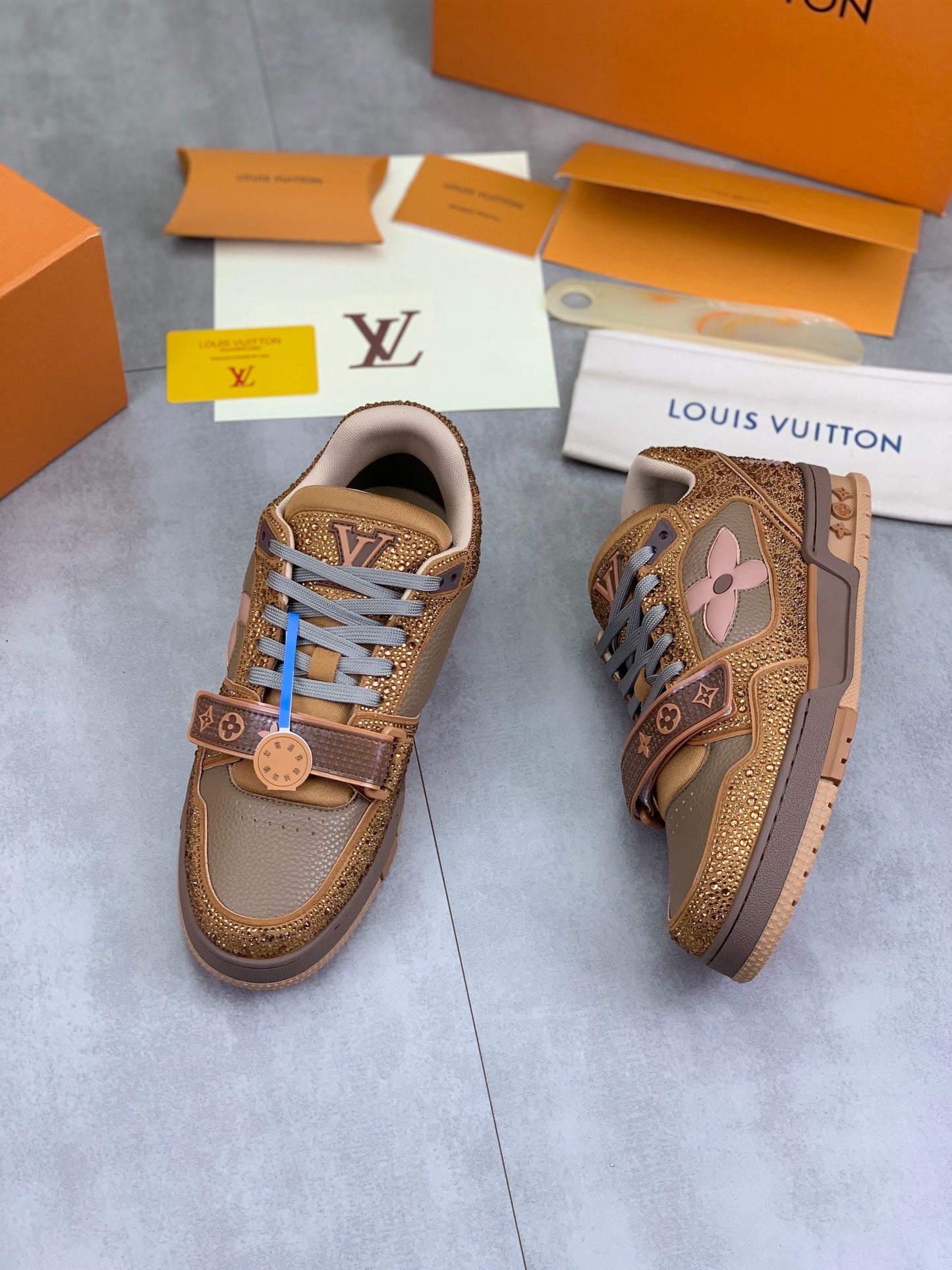 [LOUIS VUITTON] LV Classic Trendy Shoes! Made of imported genuine leather, water-dyed