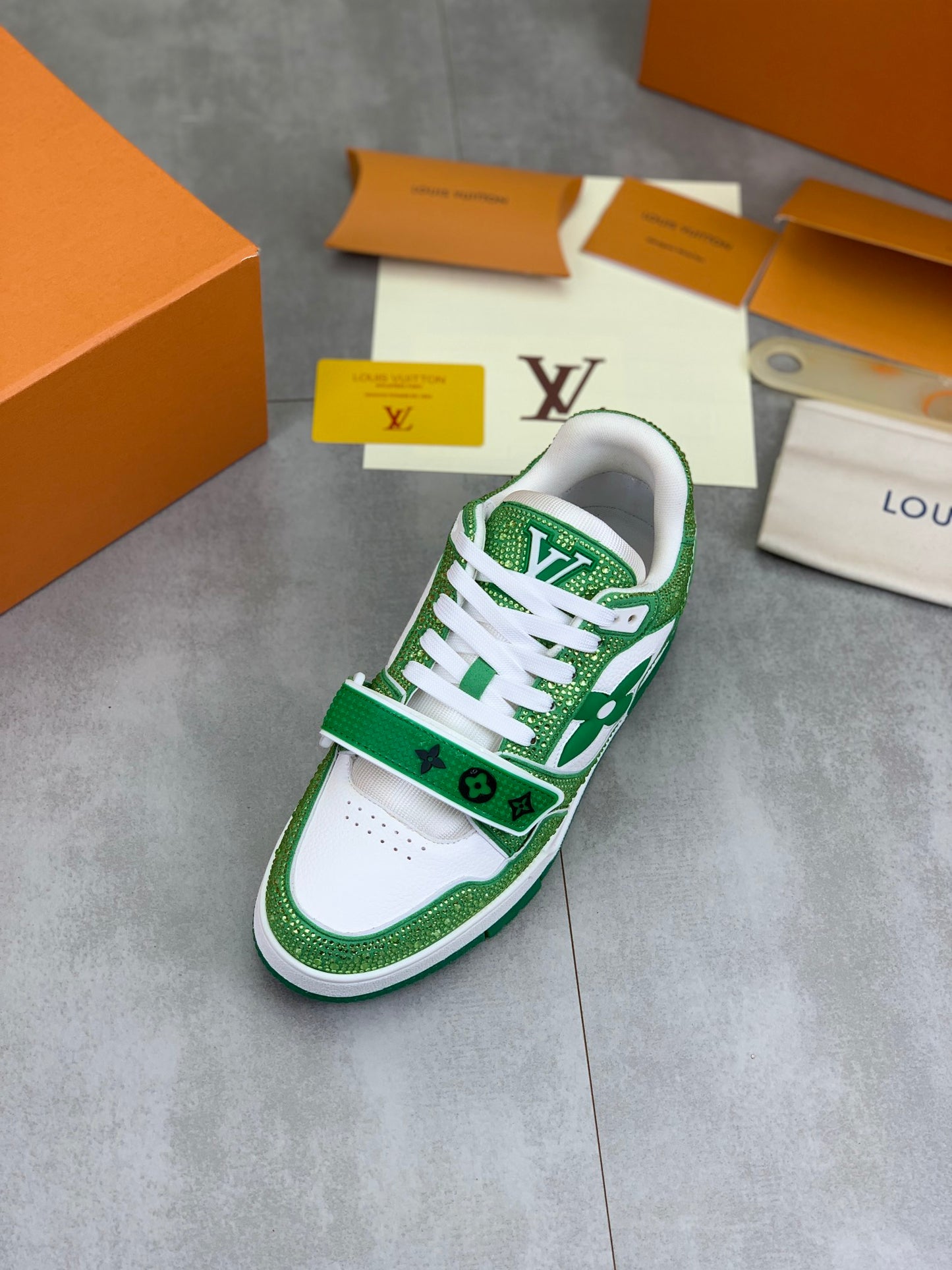 [LOUIS VUITTON] LV Classic Trendy Shoes! Made of imported genuine leather, water-dyed