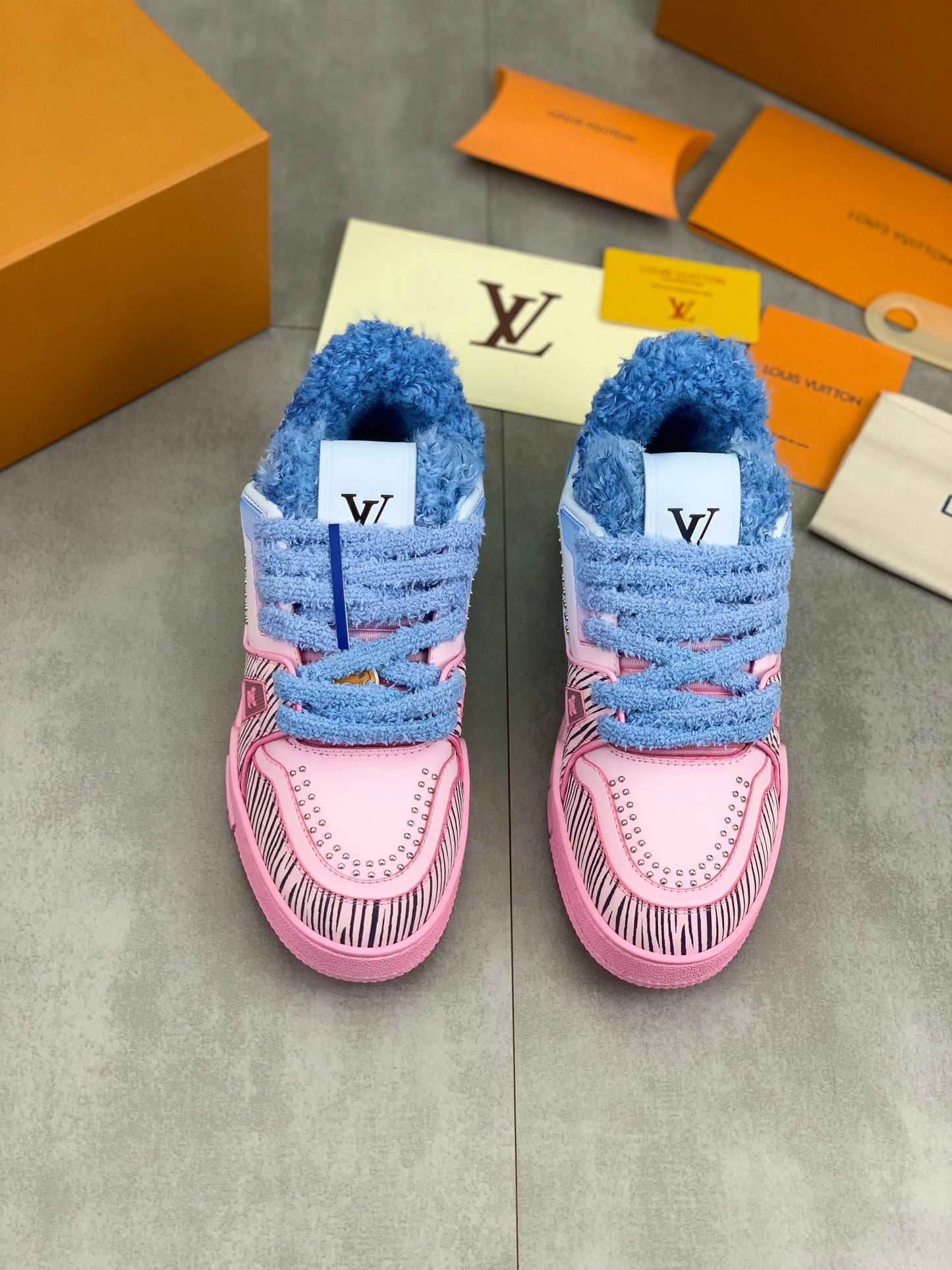 [LOUIS VUITTON] LV Classic Trendy Shoes! Made of imported genuine leather, water-dyed