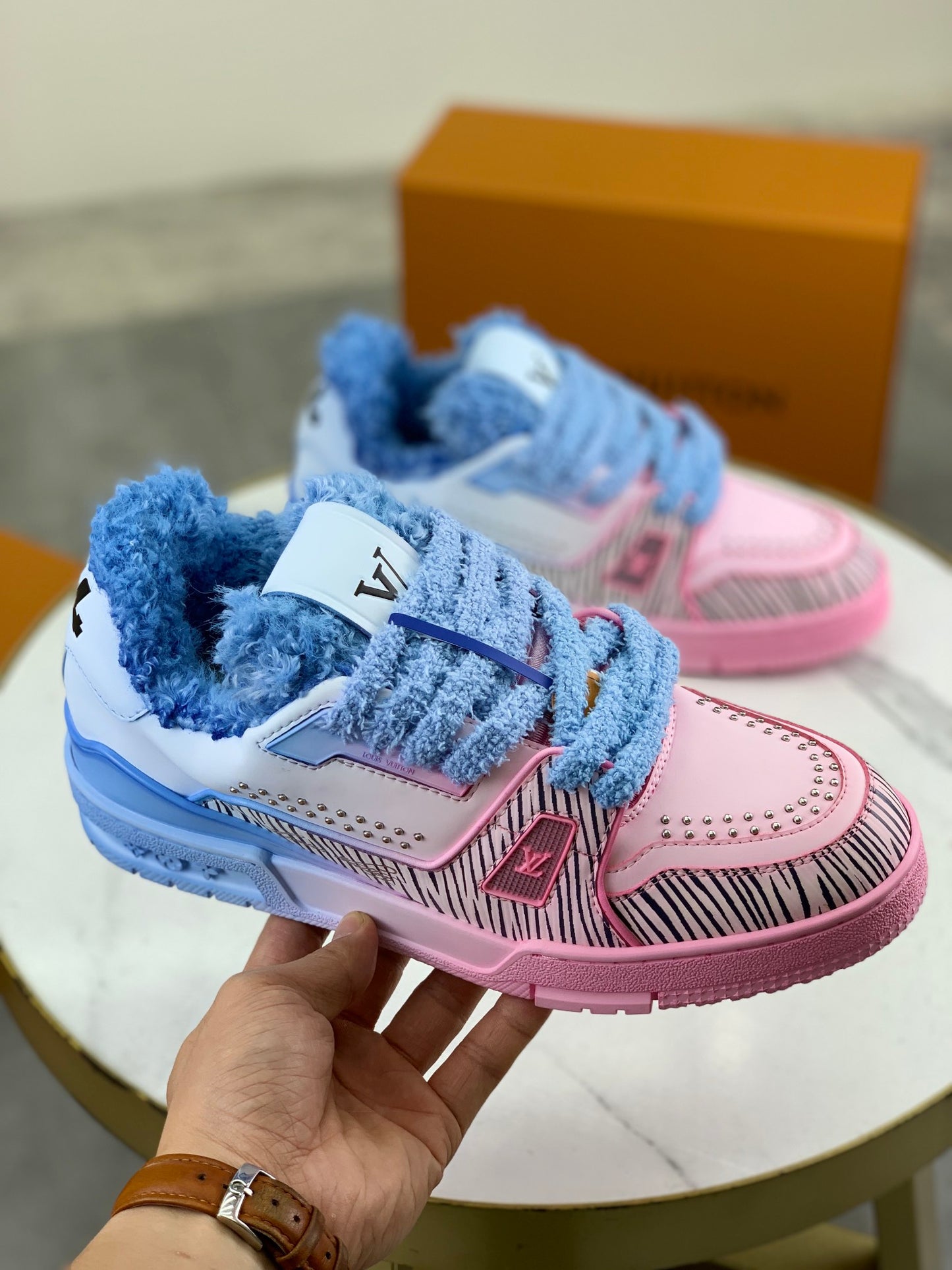 [LOUIS VUITTON] LV Classic Trendy Shoes! Made of imported genuine leather, water-dyed