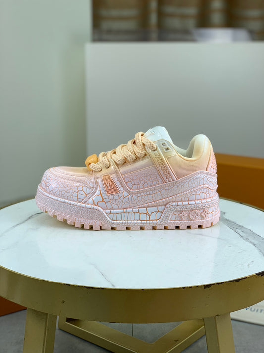 [LOUIS VUITTON] LV Classic Trendy Shoes! Made of imported genuine leather, water-dyed cowhide lining, original version of durable and lightweight, high-quality fine products! Size: 35-45 (46 can be customized)