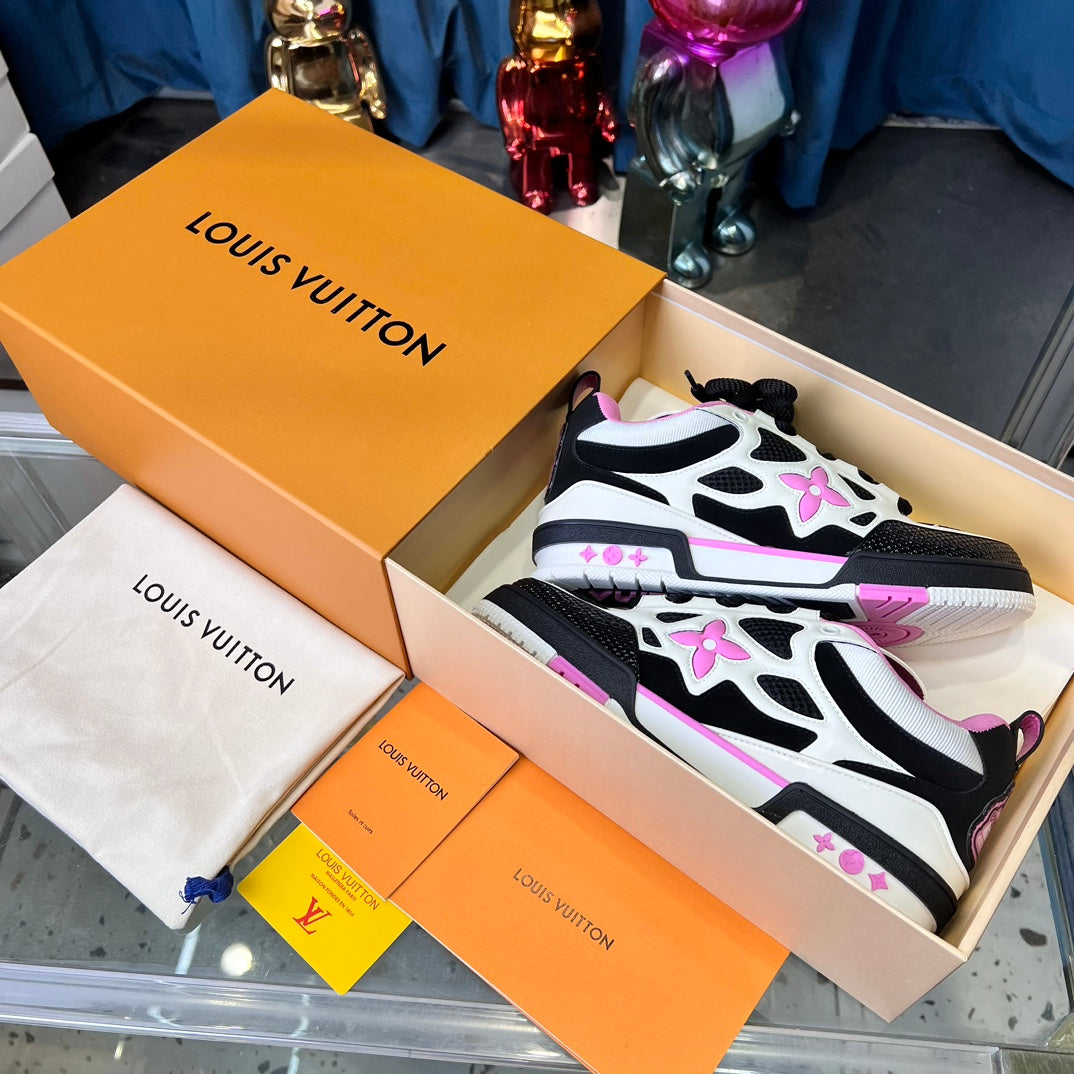 [LOUIS VUITTON] LV Classic Trendy Shoes! Made of imported genuine leather, water-dyed cowhide lining, original version of durable and lightweight, high-quality fine products! Size: 35-45 (46 can be customized)