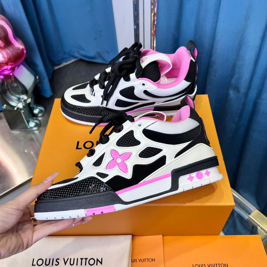 [LOUIS VUITTON] LV Classic Trendy Shoes! Made of imported genuine leather, water-dyed cowhide lining, original version of durable and lightweight, high-quality fine products! Size: 35-45 (46 can be customized)
