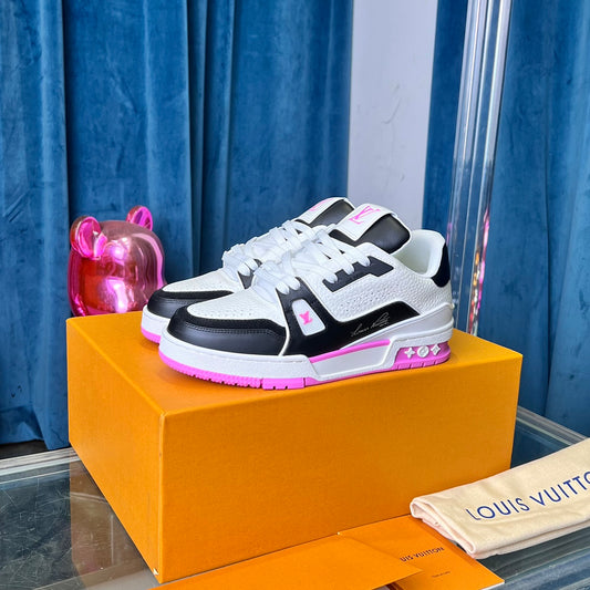 [LOUIS VUITTON] LV Classic Trendy Shoes! Made of imported genuine leather, water-dyed cowhide lining, original version of durable and lightweight, high-quality fine products! Size: 35-45 (46 can be customized)
