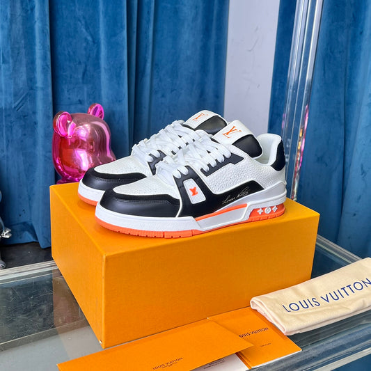 [LOUIS VUITTON] LV Classic Trendy Shoes! Made of imported genuine leather, water-dyed cowhide lining, original version of durable and lightweight, high-quality fine products! Size: 35-45 (46 can be customized)