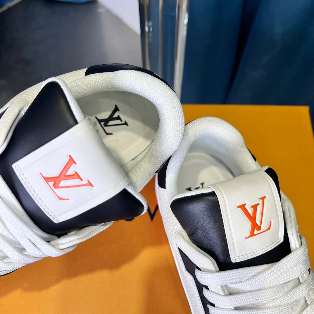 [LOUIS VUITTON] LV Classic Trendy Shoes! Made of imported genuine leather, water-dyed cowhide lining, original version of durable and lightweight, high-quality fine products! Size: 35-45 (46 can be customized)