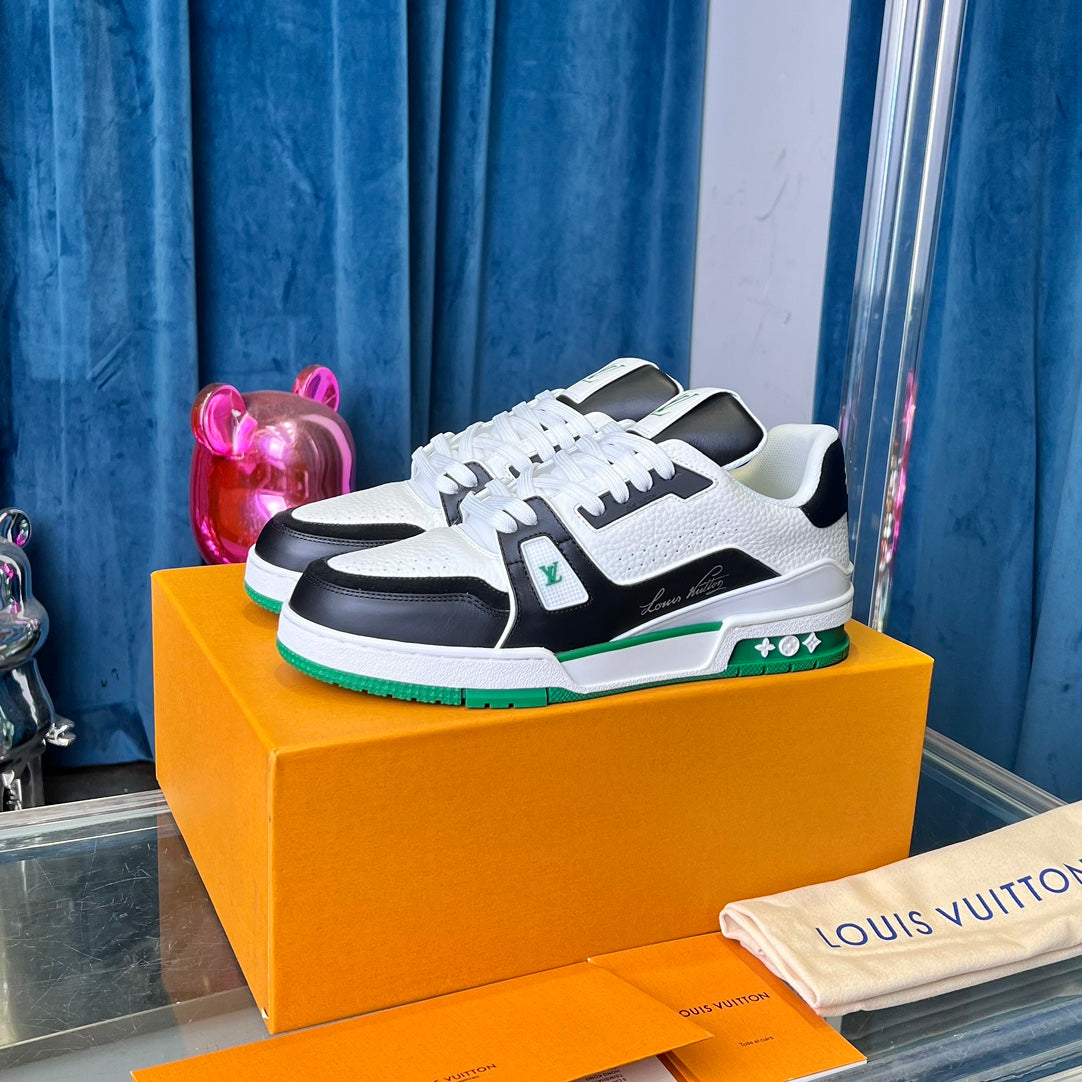 [LOUIS VUITTON] LV Classic Trendy Shoes! Made of imported genuine leather, water-dyed cowhide lining, original version of durable and lightweight, high-quality fine products! Size: 35-45 (46 can be customized)