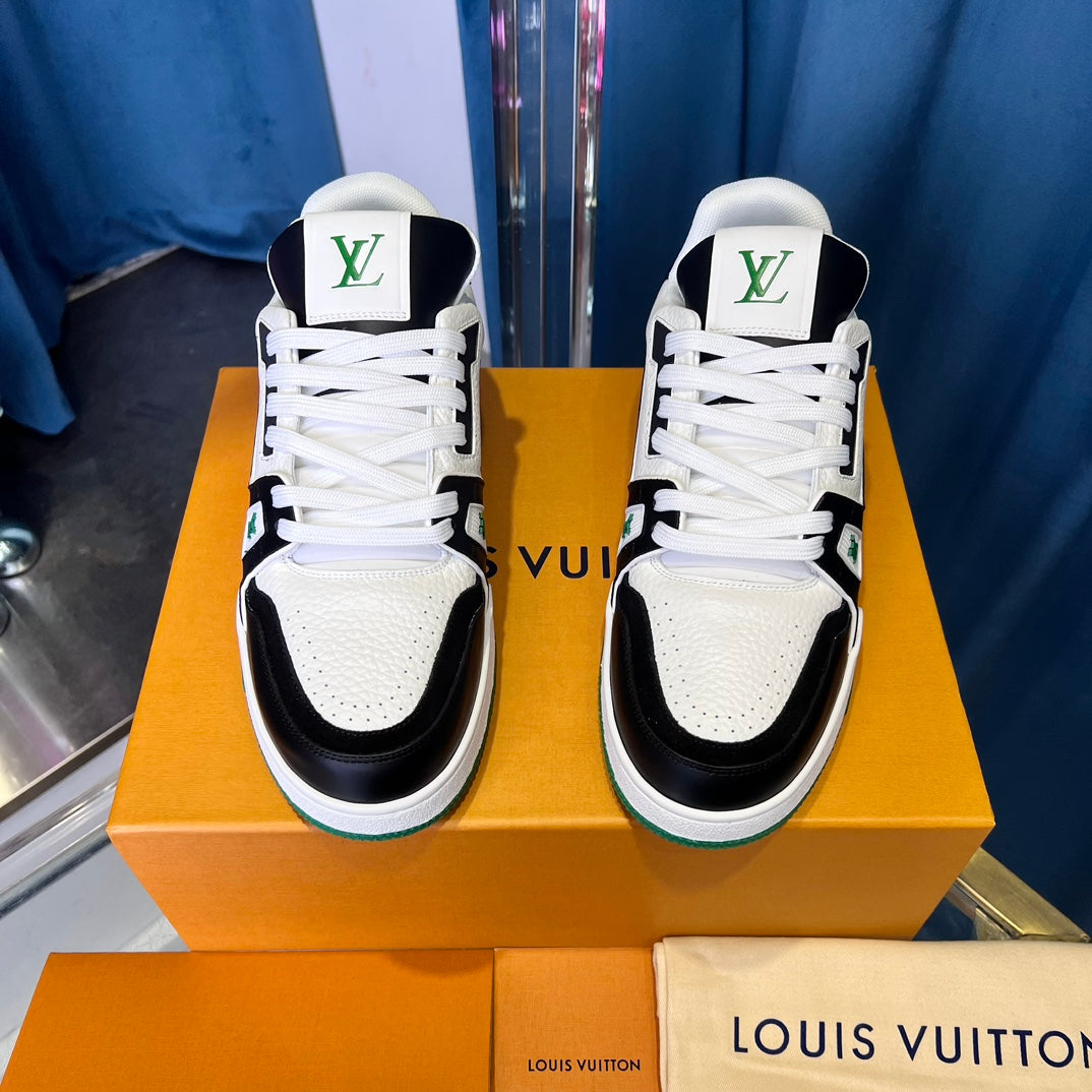 [LOUIS VUITTON] LV Classic Trendy Shoes! Made of imported genuine leather, water-dyed cowhide lining, original version of durable and lightweight, high-quality fine products! Size: 35-45 (46 can be customized)