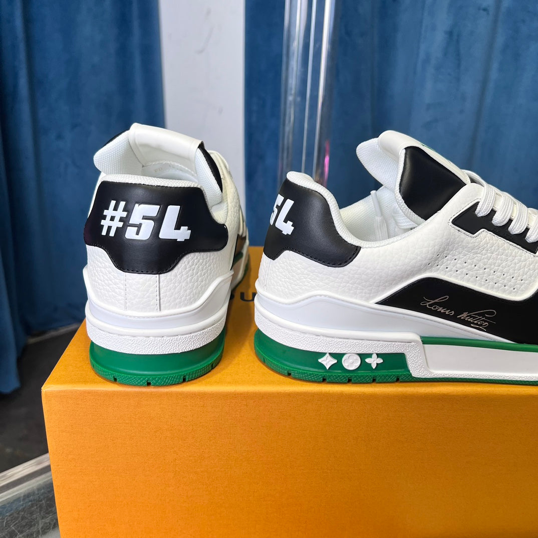 [LOUIS VUITTON] LV Classic Trendy Shoes! Made of imported genuine leather, water-dyed cowhide lining, original version of durable and lightweight, high-quality fine products! Size: 35-45 (46 can be customized)