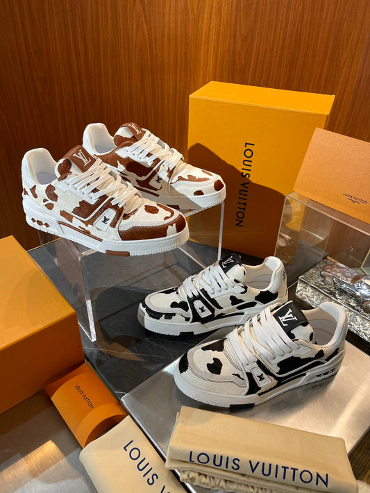 [LOUIS VUITTON] LV Classic Trendy Shoes! Made of imported genuine leather, water-dyed cowhide lining, original version of durable and lightweight, high-quality fine products! Size: 35-45 (46 can be customized)