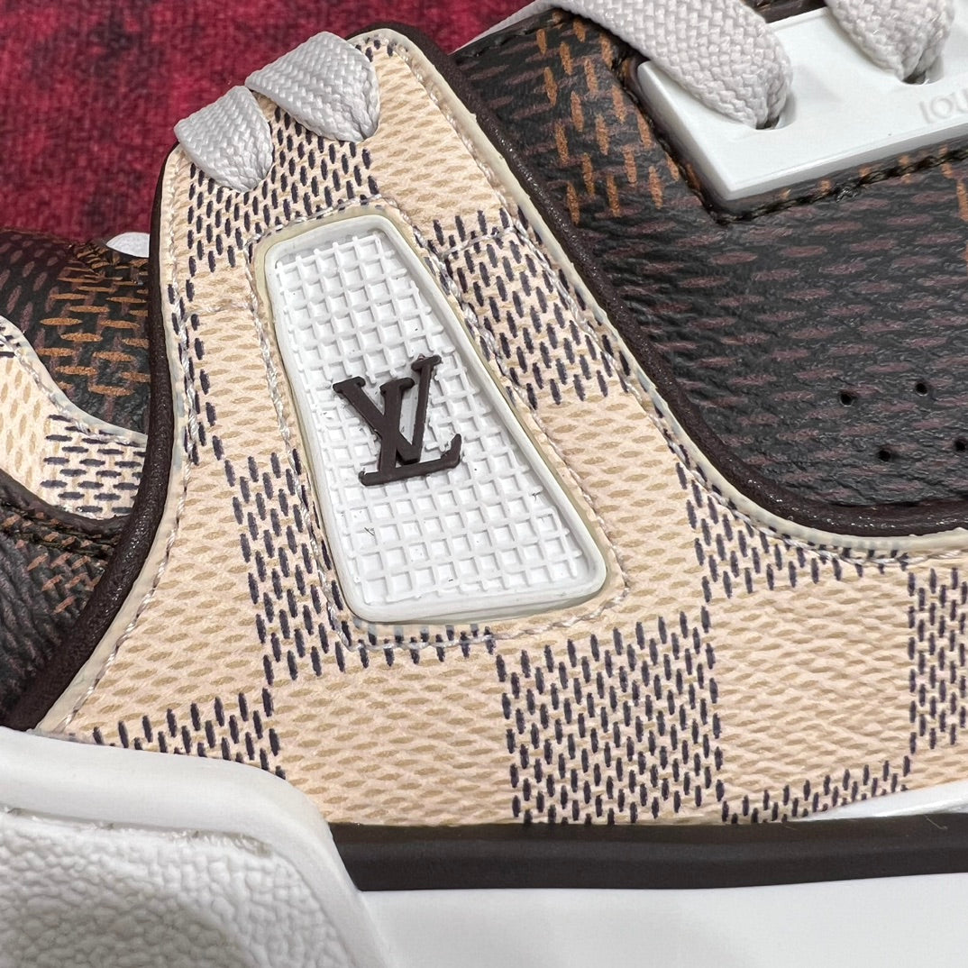 [LOUIS VUITTON] LV Classic Trendy Shoes! Made of imported genuine leather, water-dyed cowhide lining, original version of durable and lightweight, high-quality fine products! Size: 35-45 (46 can be customized)