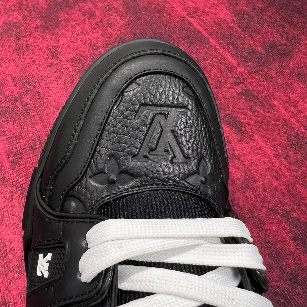 [LOUIS VUITTON] LV Classic Trendy Shoes! Made of imported genuine leather, water-dyed cowhide lining, original version of durable and lightweight, high-quality fine products! Size: 35-45 (46 can be customized)