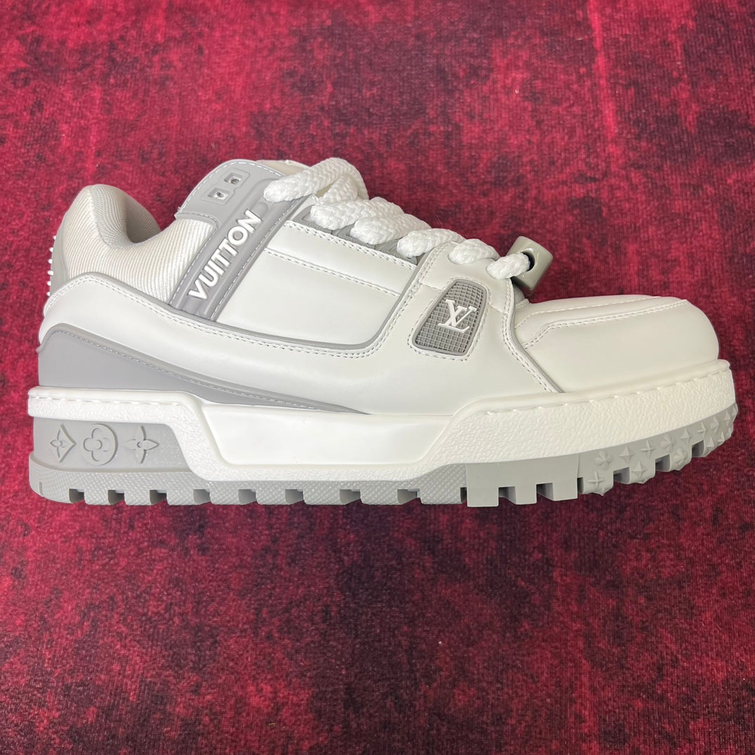 [LOUIS VUITTON] LV trainer maxi Shoes! Made of imported genuine leather, water-dyed cowhide lining, original version of durable and lightweight, high-quality fine products! Size: 35-45 (46 can be customized)