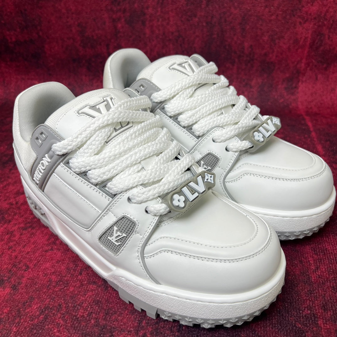 [LOUIS VUITTON] LV trainer maxi Shoes! Made of imported genuine leather, water-dyed cowhide lining, original version of durable and lightweight, high-quality fine products! Size: 35-45 (46 can be customized)