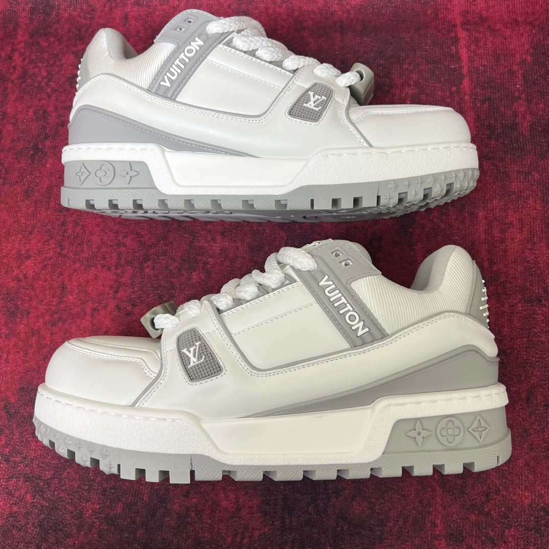 [LOUIS VUITTON] LV trainer maxi Shoes! Made of imported genuine leather, water-dyed cowhide lining, original version of durable and lightweight, high-quality fine products! Size: 35-45 (46 can be customized)