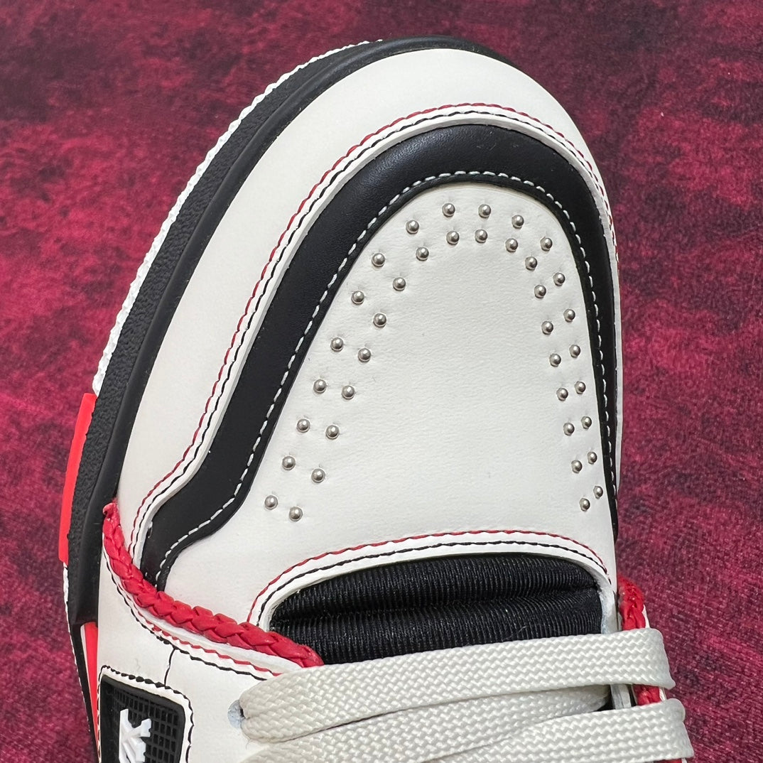[LOUIS VUITTON] LV Classic Trendy Shoes! Made of imported genuine leather, water-dyed cowhide lining, original version of durable and lightweight, high-quality fine products! Size: 35-45 (46 can be customized)