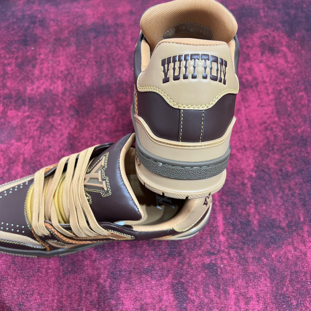 [LOUIS VUITTON] LV Classic Trendy Shoes! Made of imported genuine leather, water-dyed cowhide lining, original version of durable and lightweight, high-quality fine products! Size: 35-45 (46 can be customized)