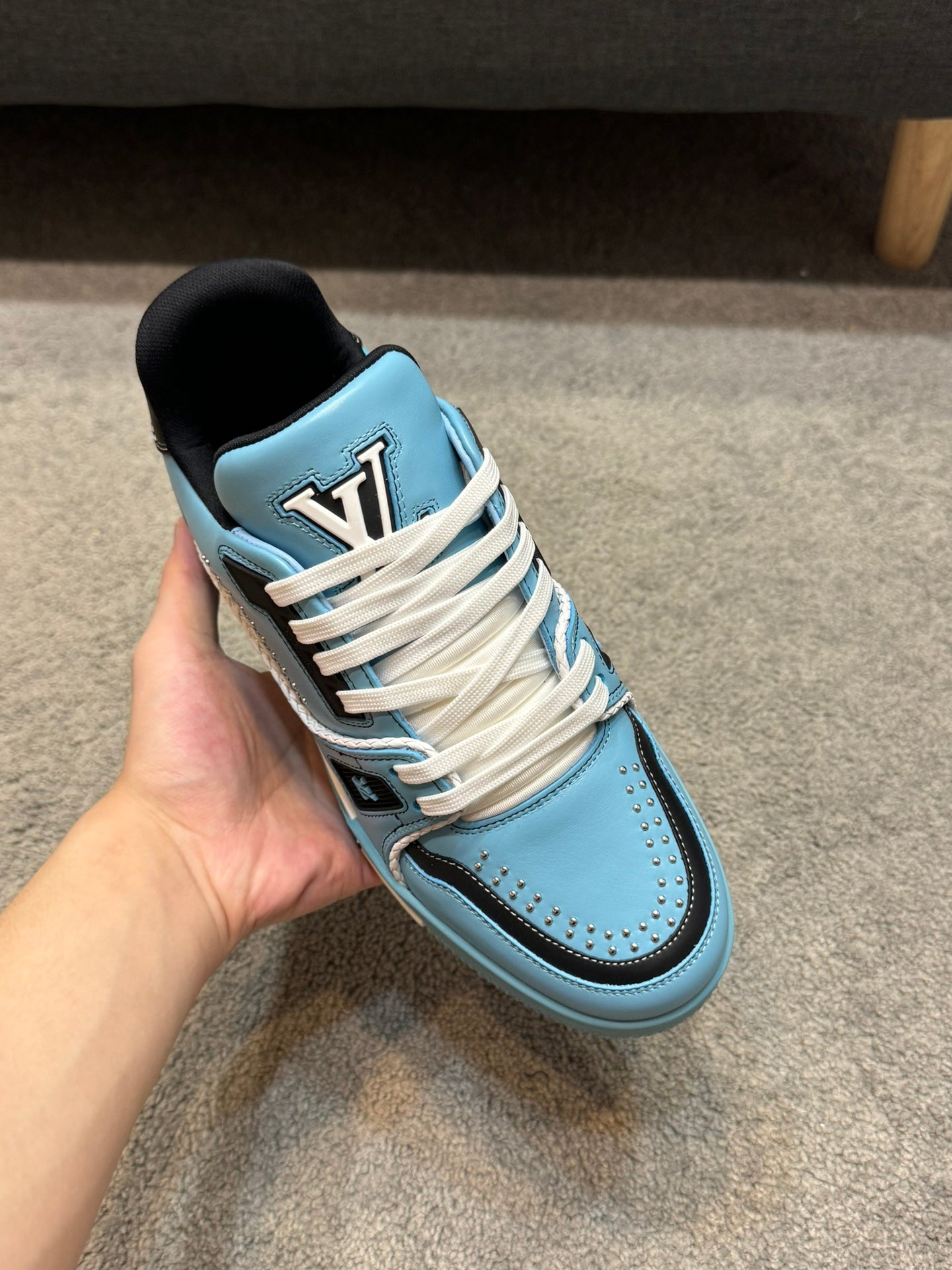 [LOUIS VUITTON] LV Classic Trendy Shoes! Made of imported genuine leather, water-dyed cowhide lining, original version of durable and lightweight, high-quality fine products! Size: 35-45 (46 can be customized)