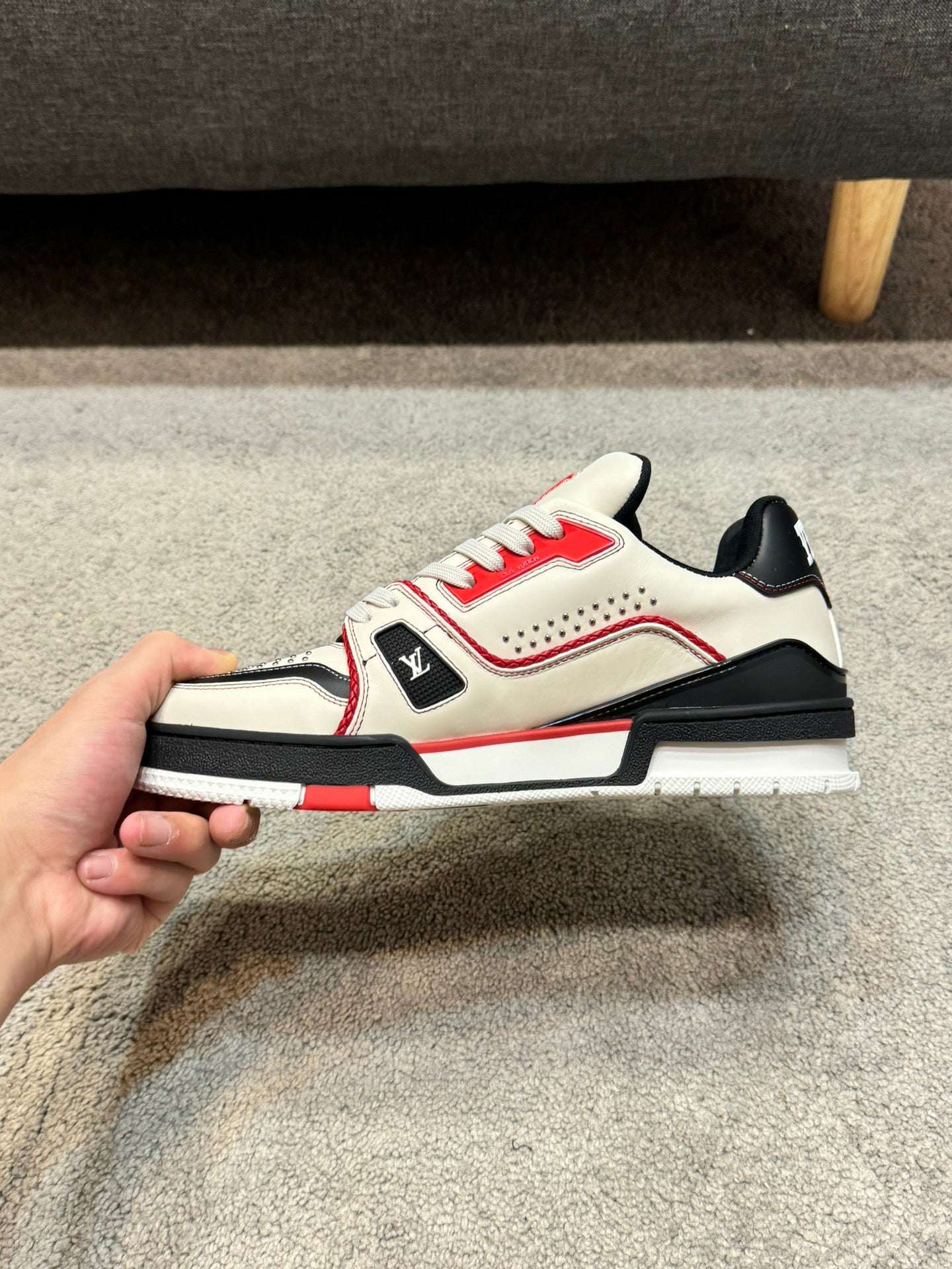 [LOUIS VUITTON] LV Classic Trendy Shoes! Made of imported genuine leather, water-dyed cowhide lining, original version of durable and lightweight, high-quality fine products! Size: 35-45 (46 can be customized)
