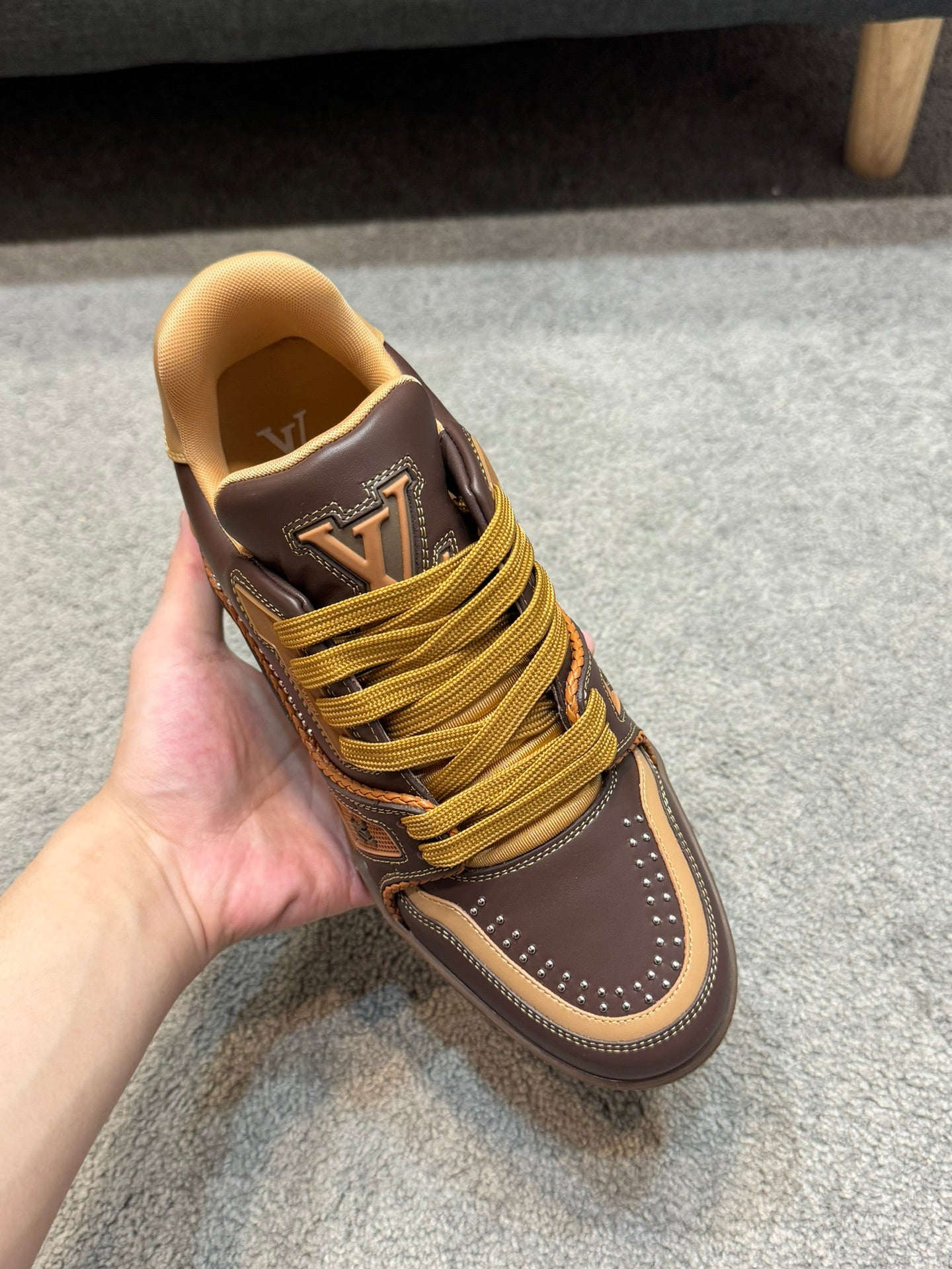 [LOUIS VUITTON] LV Classic Trendy Shoes! Made of imported genuine leather, water-dyed cowhide lining, original version of durable and lightweight, high-quality fine products! Size: 35-45 (46 can be customized)