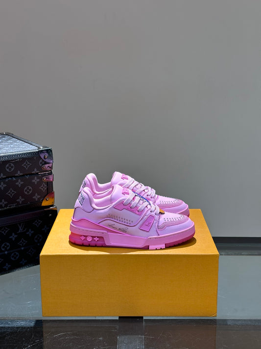 [LOUIS VUITTON] LV Classic Trendy Shoes! Made of imported genuine leather, water-dyed cowhide lining, original version of durable and lightweight, high-quality fine products! Size: 35-45 (46 can be customized)